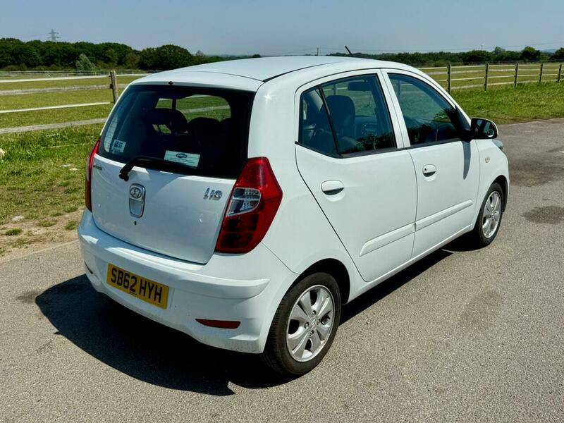 Hyundai I10 Active 5-Door Red #8