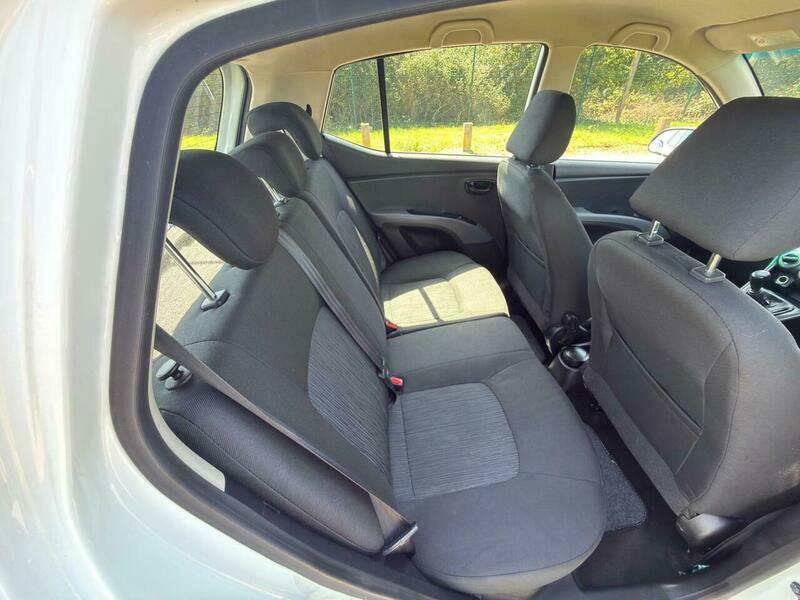 Hyundai I10 Active 5-Door Red #12