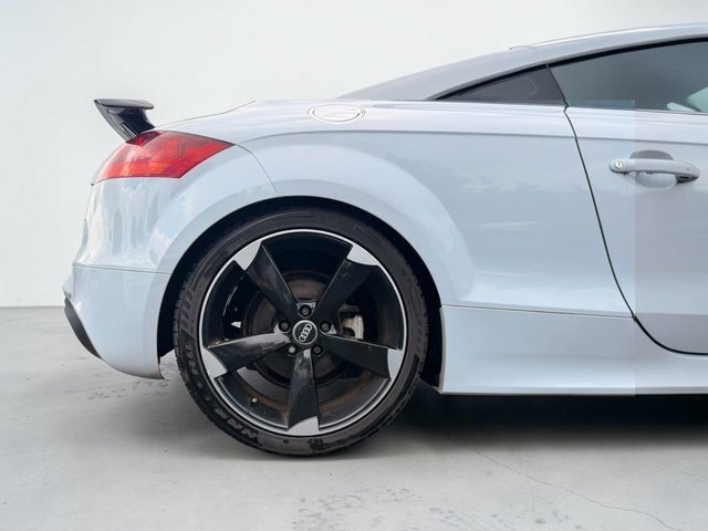 Audi TT 2.0 Tdi Black Edition White #6