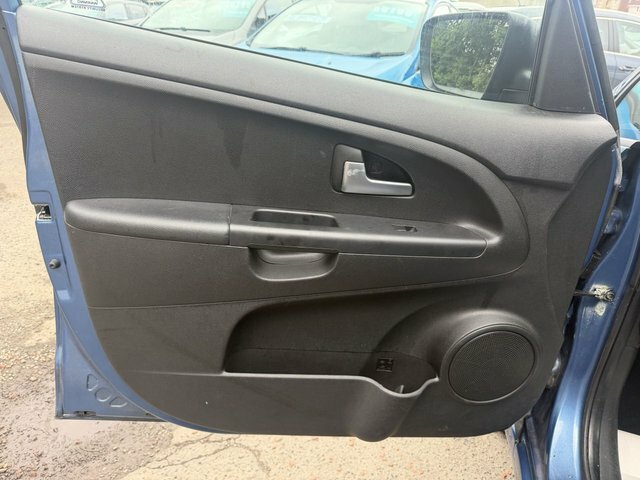 Kia Venga 2012 62 2 #15