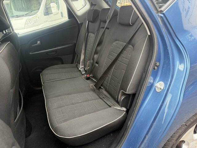 Kia Venga 2012 62 2 #14