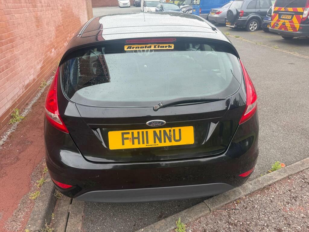 Ford Fiesta 1.25 Edge Black #5