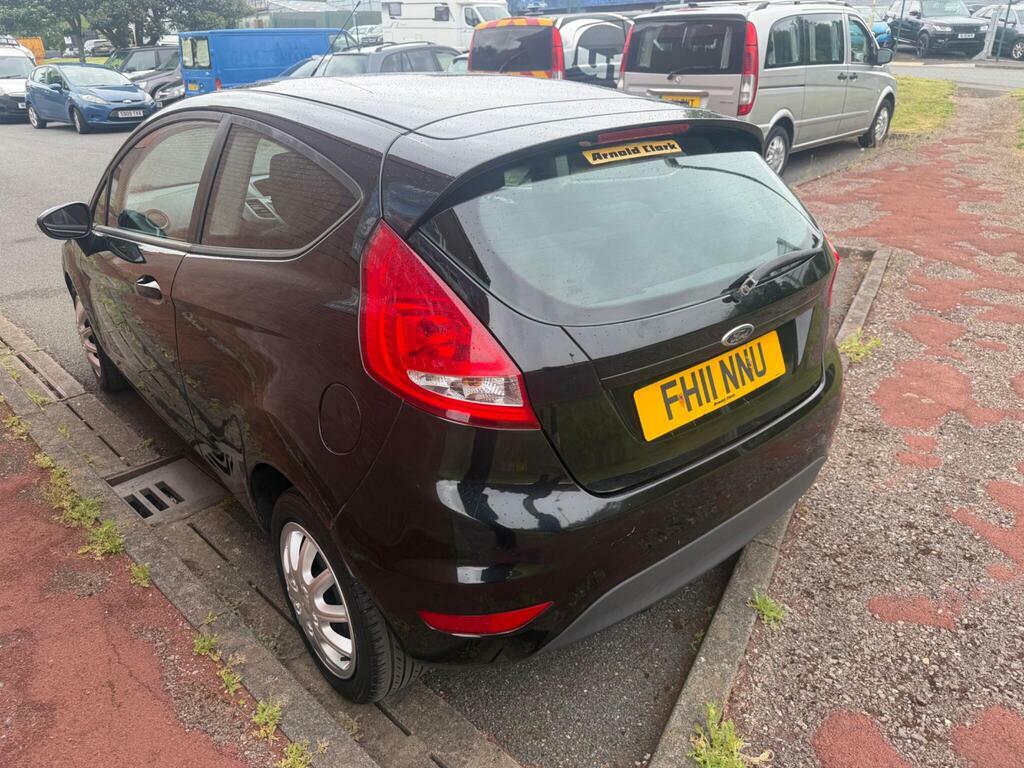 Ford Fiesta 1.25 Edge Black #4