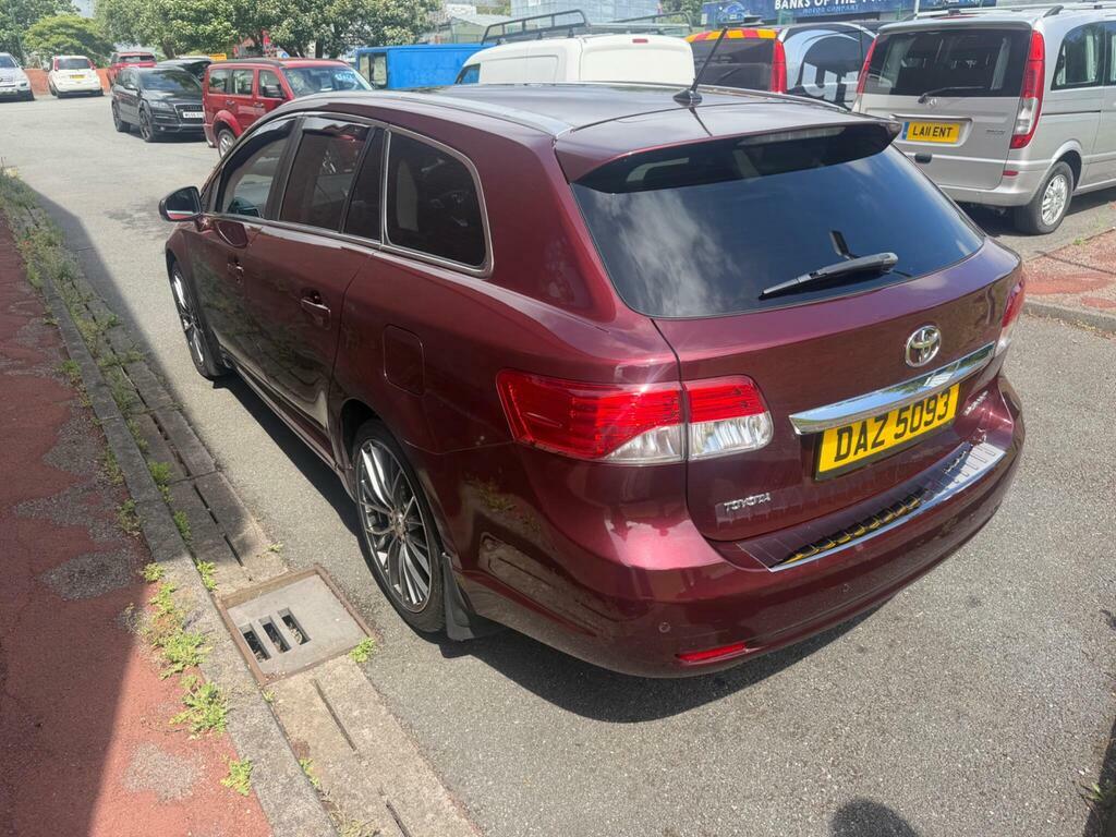 Toyota Avensis 2.0 D-4d Tr Tourer Euro 5 Red #4