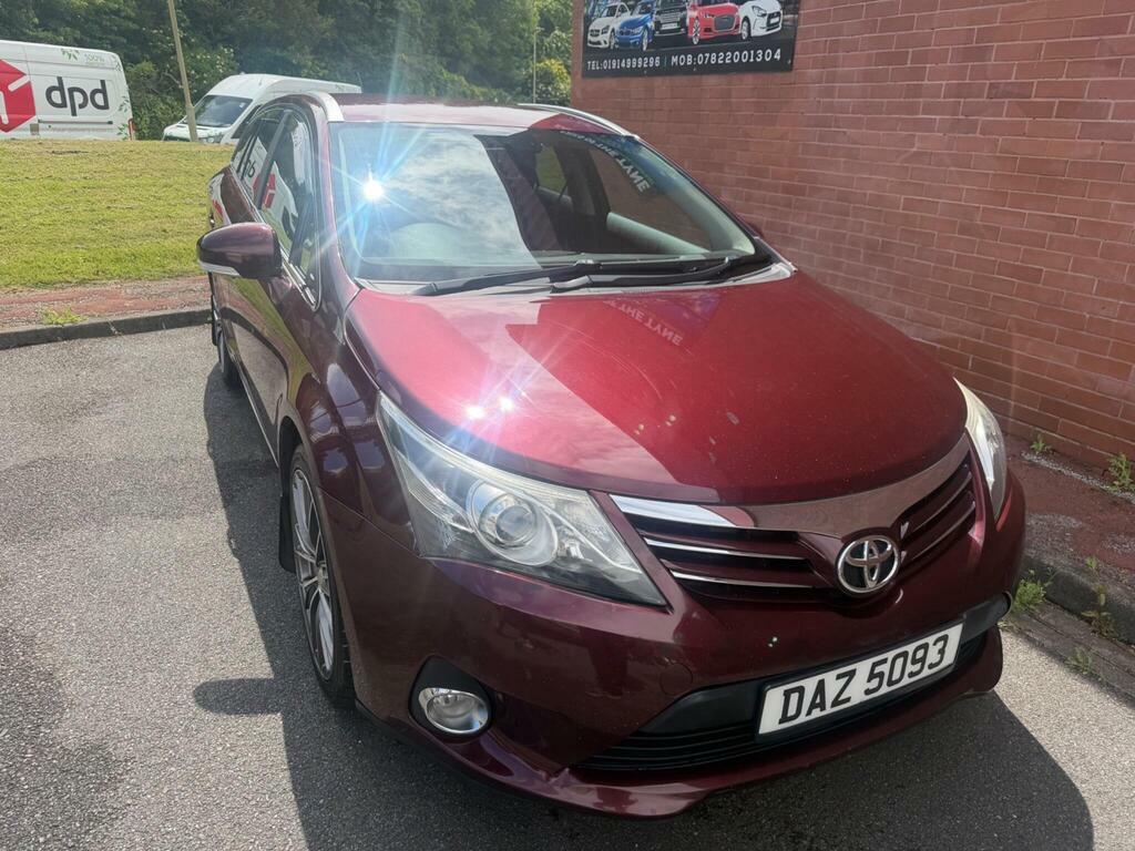 Toyota Avensis 2.0 D-4d Tr Tourer Euro 5 Red