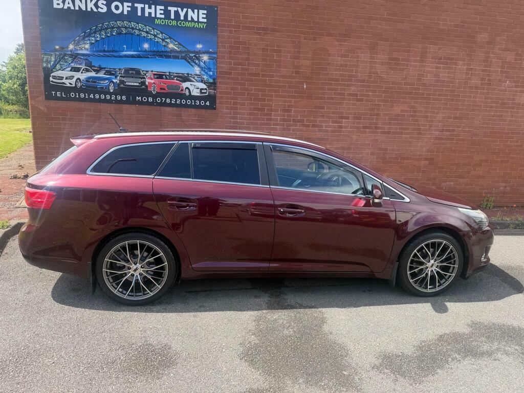 Toyota Avensis 2.0 D-4d Tr Tourer Euro 5 Red #6
