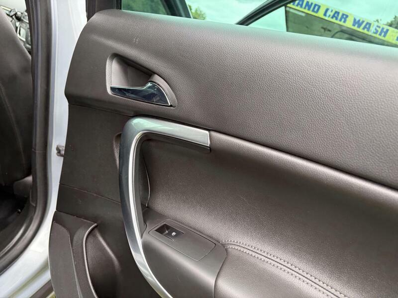 Vauxhall Insignia Tech Line Silver #16