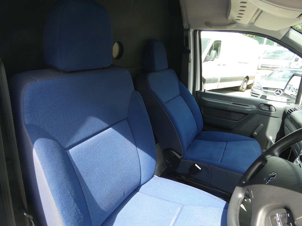 Peugeot Expert Hdi 110 Pv White #17
