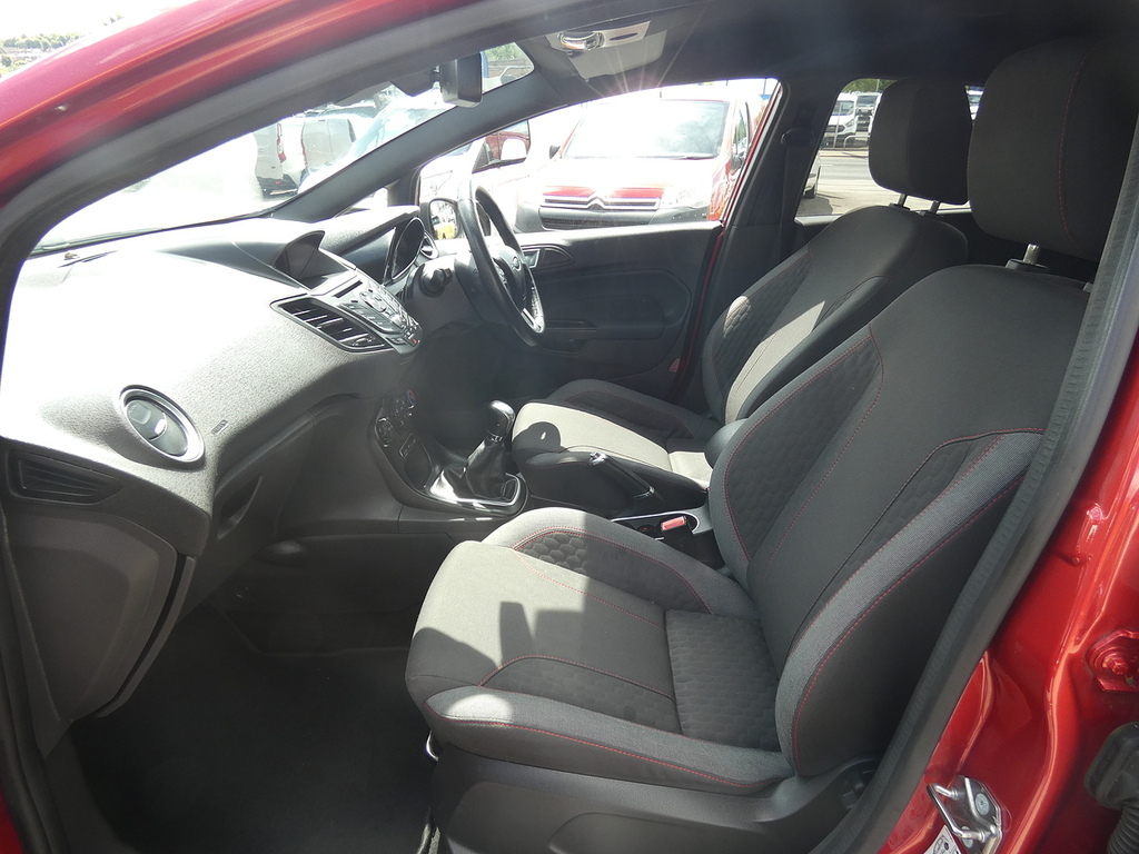 Ford Fiesta T Ecoboost St-line U5248 Ulez GK66LXE Red #6