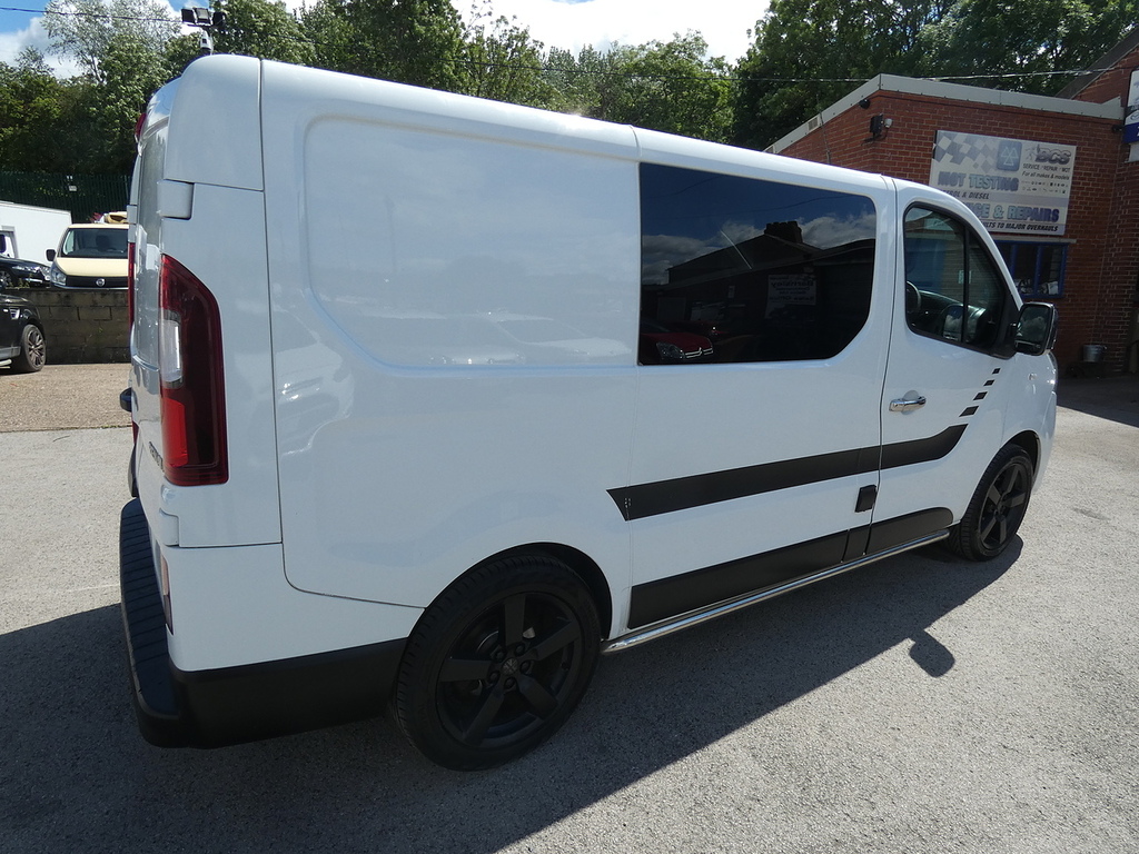 Renault Trafic 1.6 Sl27 Business Plus Dci Sr Pv 115 Bhp White #14