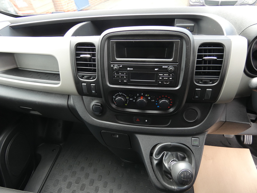 Renault Trafic 1.6Dci Energy 27 Business Plus L1h1 Swb U5255 Ul White #5