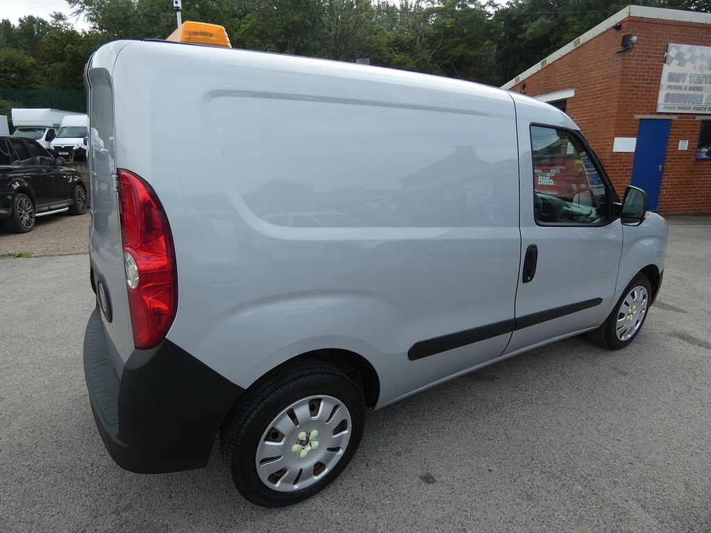 Fiat Doblo Doblo Mylife Red #13