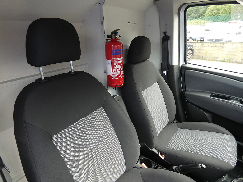 Fiat Doblo Doblo Mylife Red #16