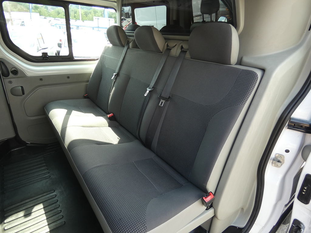 Vauxhall Vivaro 2.5 Cdti 6 Seat Crew Van Only 66K Ex Council Rare White #6