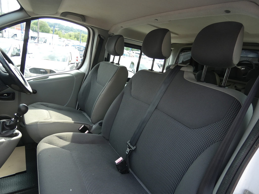 Vauxhall Vivaro 2.0 Cdti Sportive 2900 Panel Van Lwb Silver #19