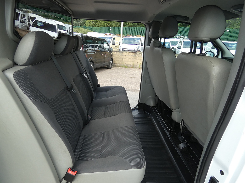 Vauxhall Vivaro 2.0 Cdti Sportive 2900 Panel Van Lwb Silver #22