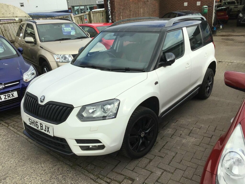Skoda Yeti 2.0 Tdi Monte Carlo 4Wd Euro 6 Ss White #2