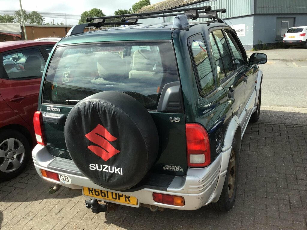 Suzuki Grand Vitara 2.5 V6 Estate Green #4