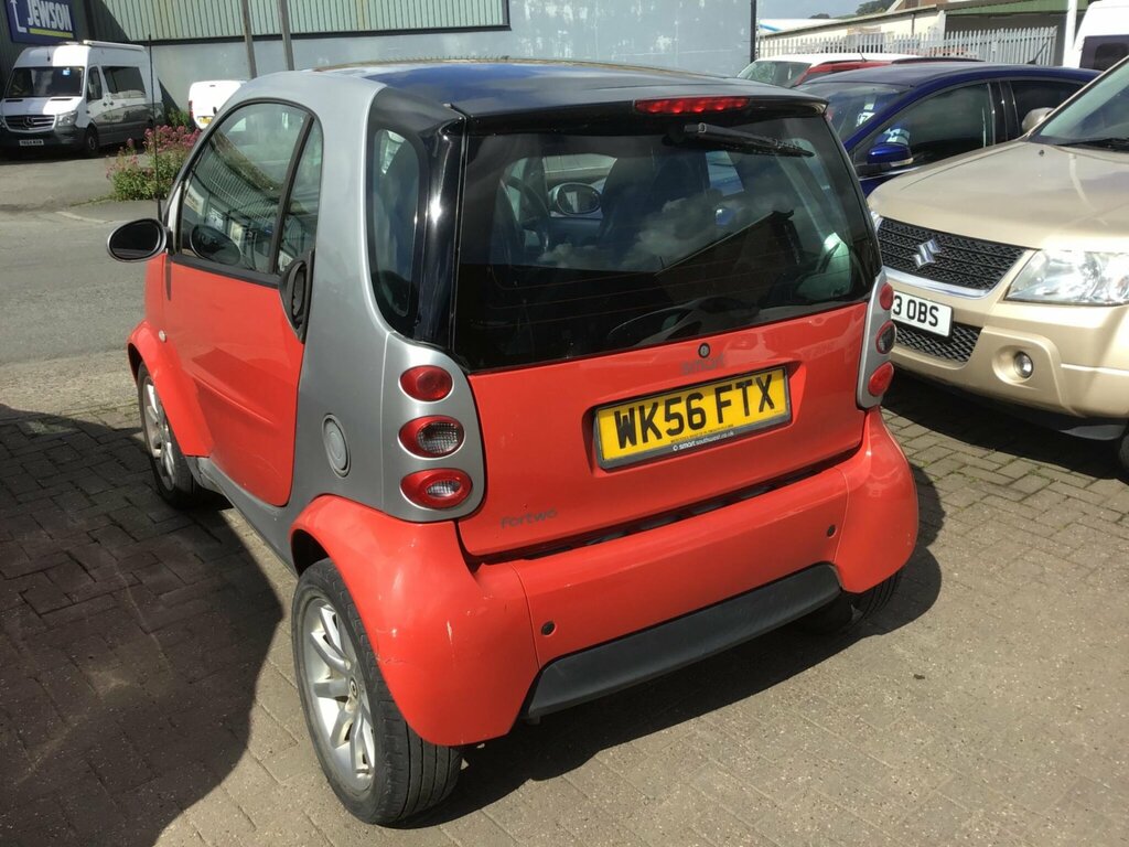 Smart Fortwo 0.7 City Passion Red #3