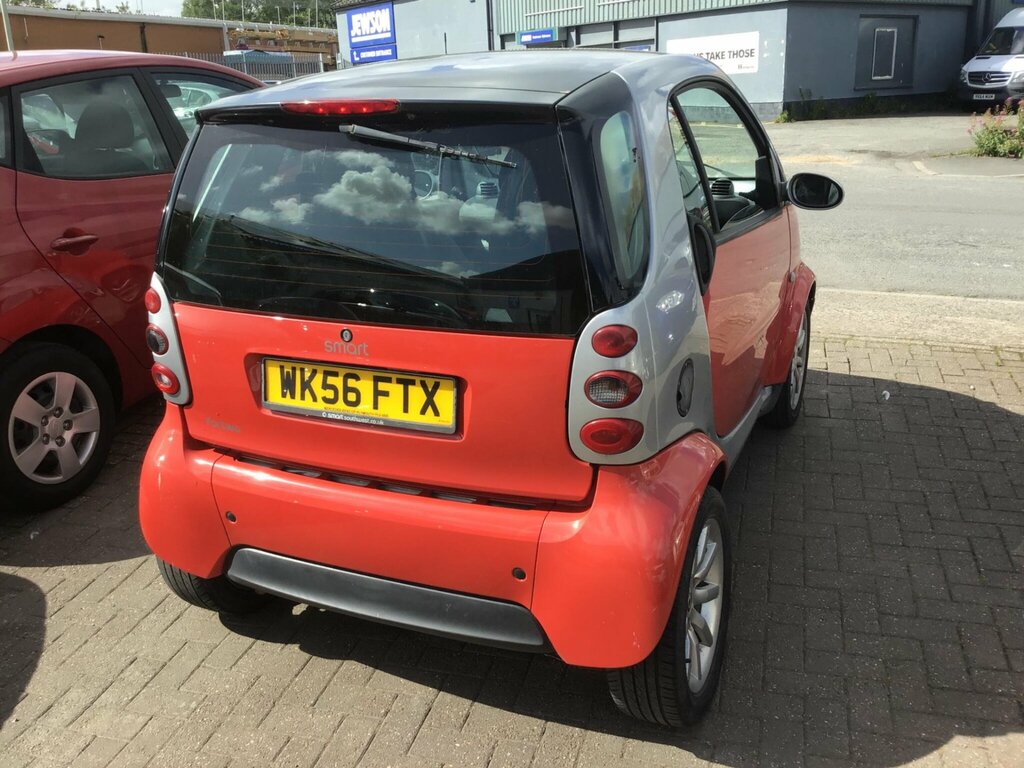 Smart Fortwo 0.7 City Passion Red #4