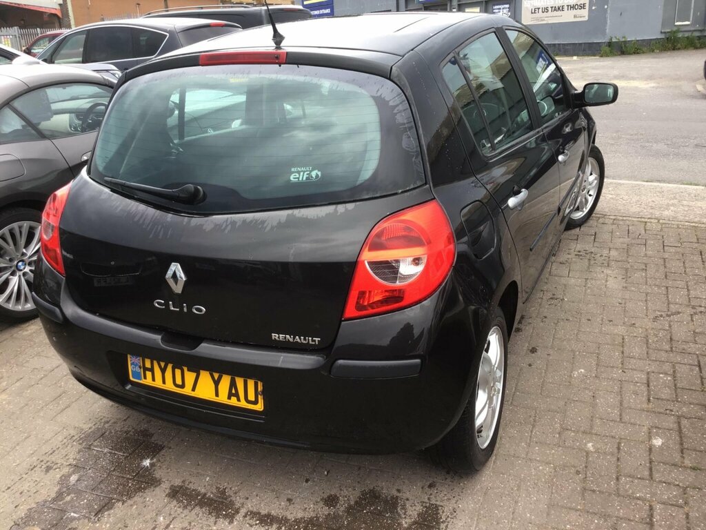 Renault Clio 1.4 16V Dynamique Black #4