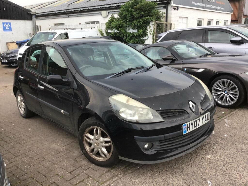 Renault Clio 1.4 16V Dynamique Black #6