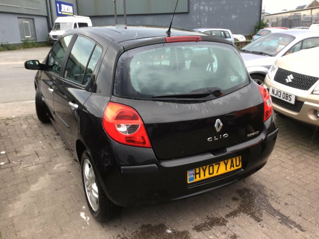 Renault Clio 1.4 16V Dynamique Black #3