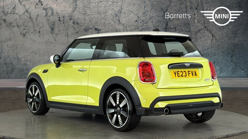 Mini Hatch 1.5 Cooper Exclusive Hatchback Steptron YE23FVA Yellow #2