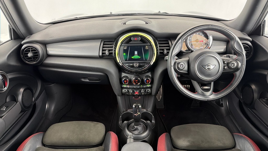 Mini Hatch 1.5 Cooper Sport Hatchback Steptronic E LL19XNW Black #4