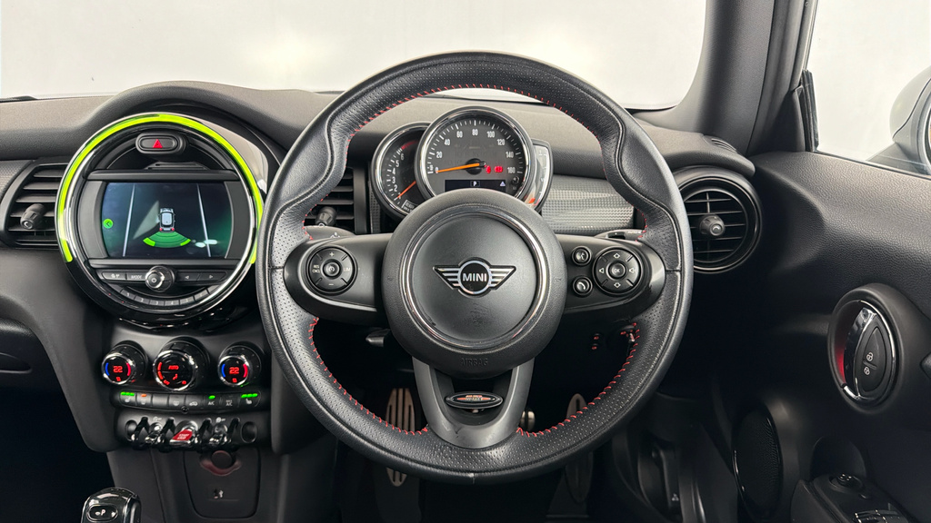 Mini Hatch 1.5 Cooper Sport Hatchback Steptronic E LL19XNW Black #5