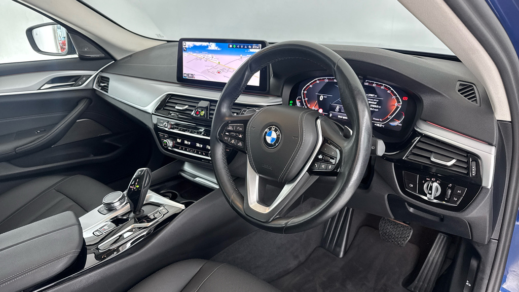 BMW 5 Series 2.0 520I Mht Se Touring Hybrid Steptron GF23OXC Blue #6