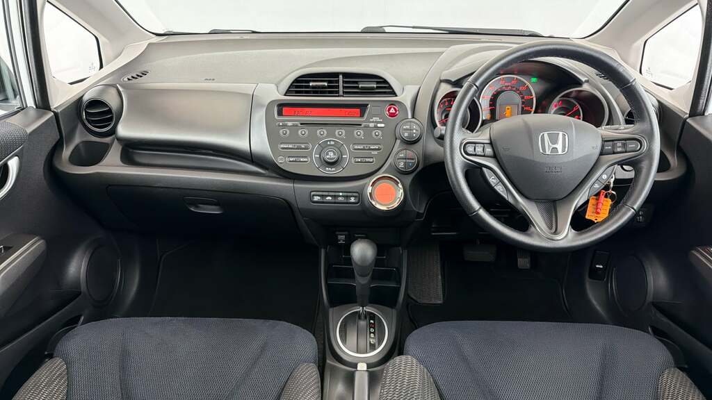 Honda Jazz 1.4 I-vtec Ex Hatchback Cvt Euro 5 99 White #4