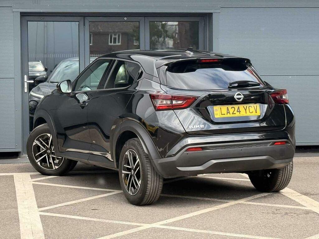 Nissan Juke 1.0 Dig-t N-connecta Suv Dct Euro LA24YCV Black #3