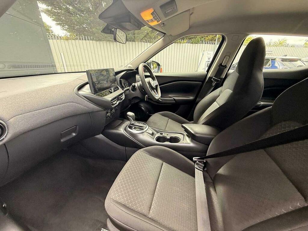 Nissan Juke 1.0 Dig-t Acenta Premium Suv Dct E AVI7753 Black #2