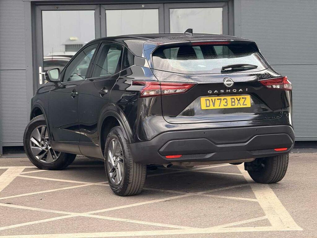 Nissan Qashqai 1.3 Dig-t Mhev Acenta Premium Suv Hybri DV73BXZ Black #3