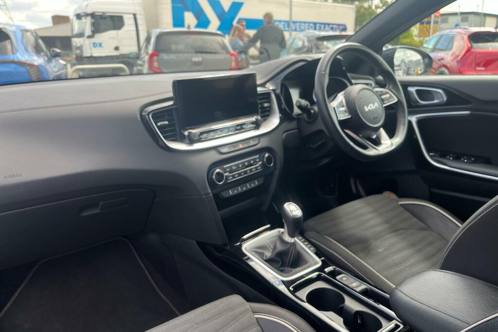 Kia Xceed 1.5 T-gdi Gt-line Suv Euro 6 S DY23CYX Blue #2