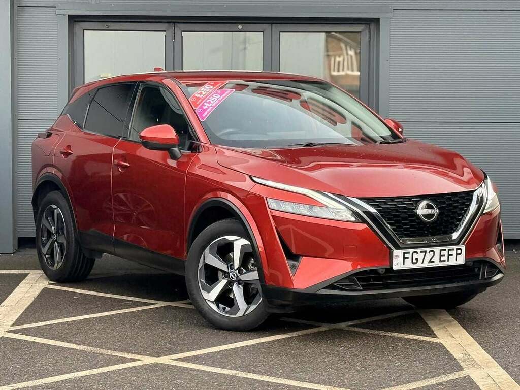 Nissan Qashqai 1.3 Dig-t Mhev N-connecta Suv Hybrid Xt Red