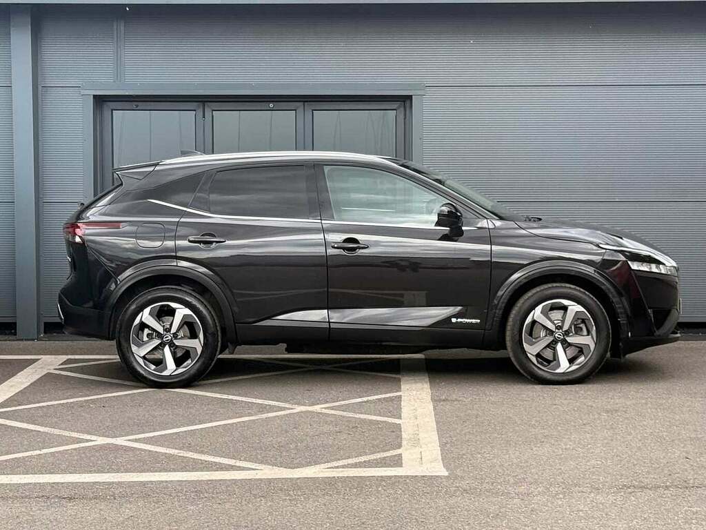 Nissan Qashqai 1.5 H E-power N-connecta Hybrid AY23UGM Black #4