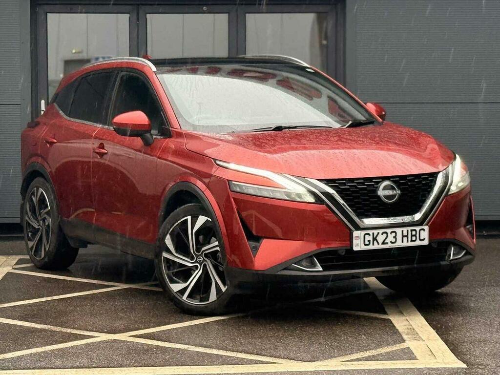 Nissan Qashqai 1.3 Dig-t Mhev Tekna Suv Hybrid Red