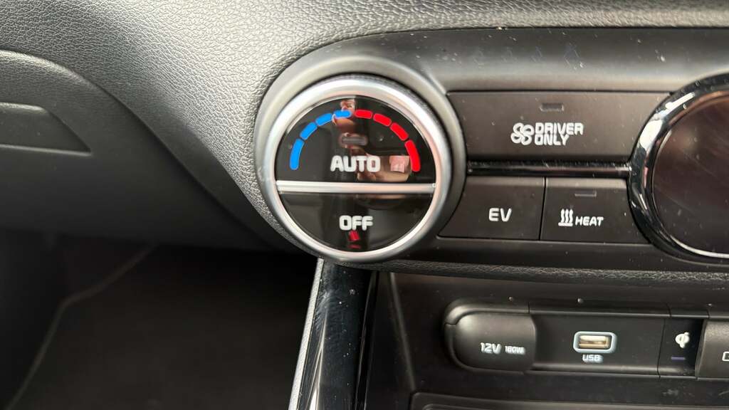 Kia Soul First Edition White #31