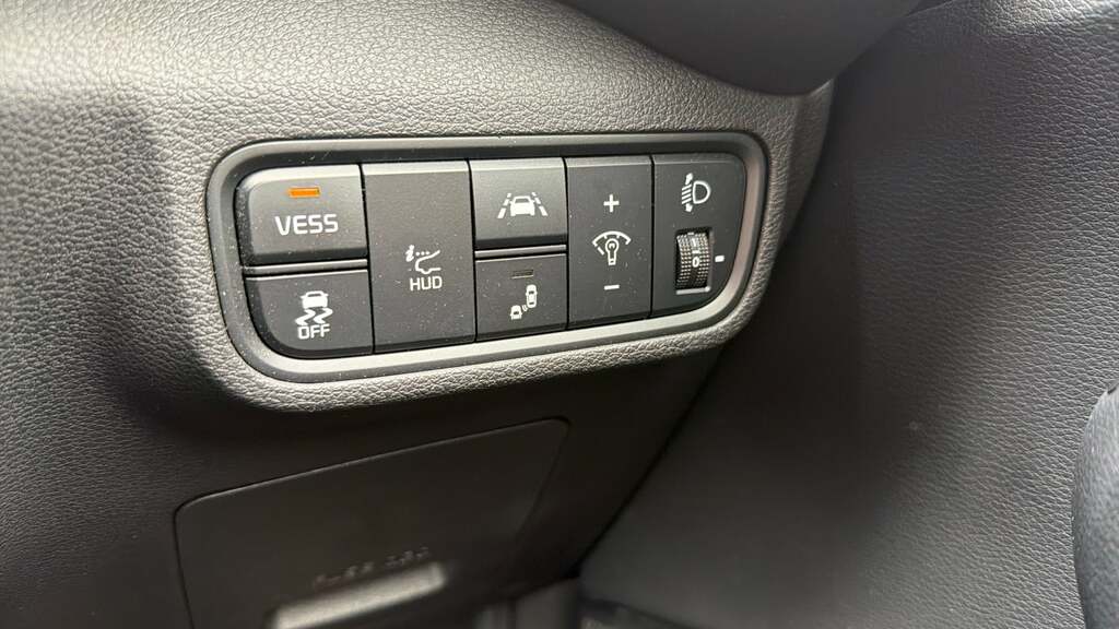 Kia Soul First Edition White #26
