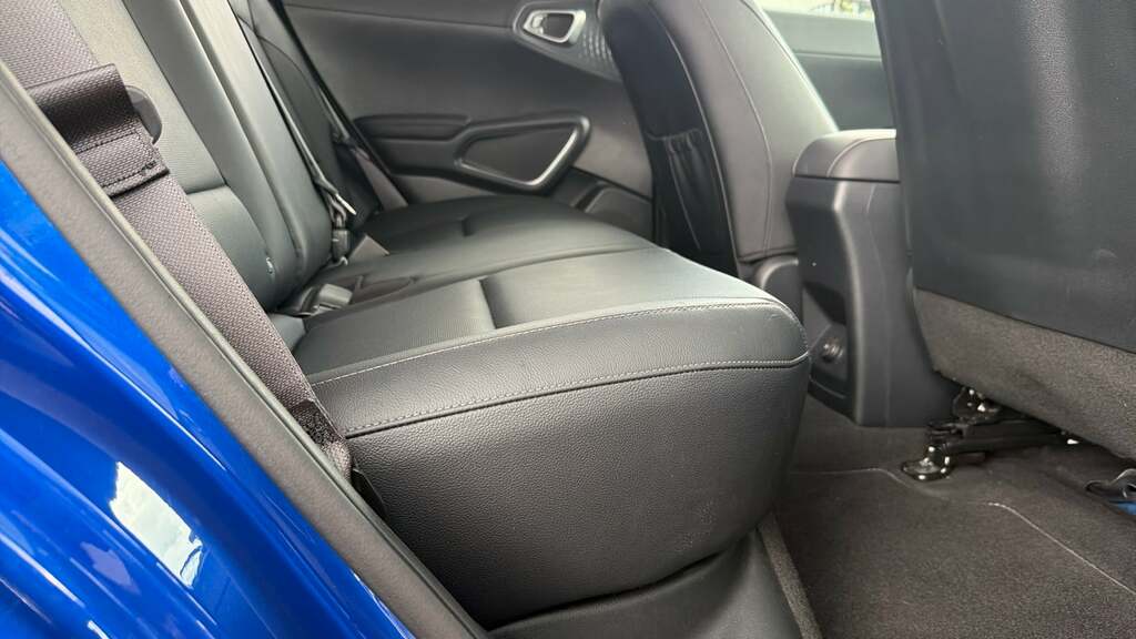 Kia Soul First Edition White #12