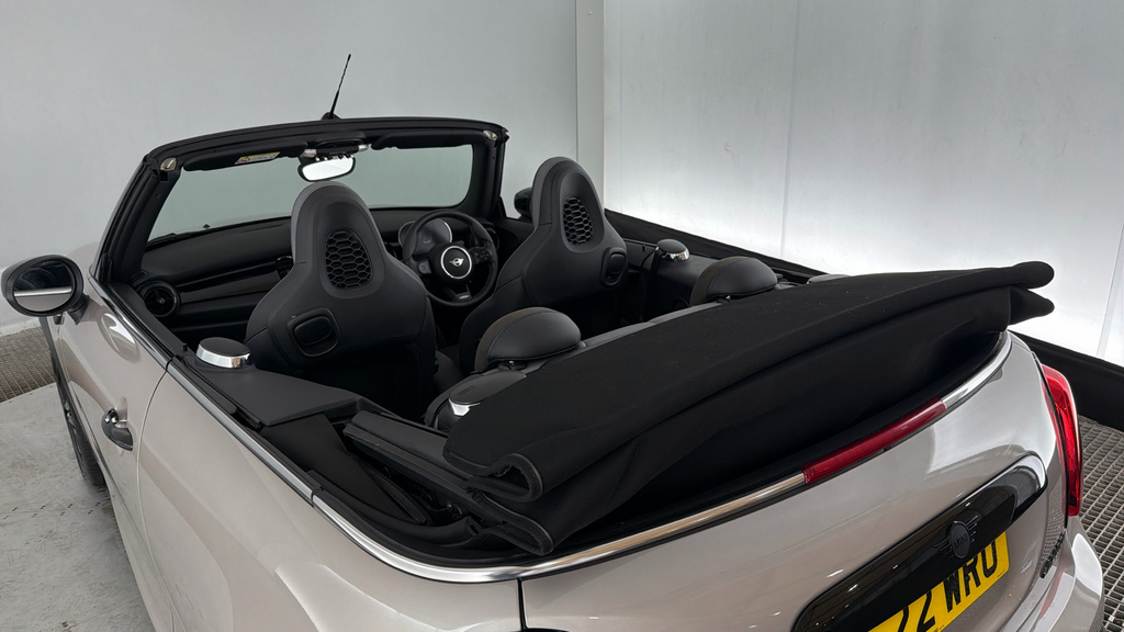 Mini Convertible 2.0 John Cooper Works 2022 Yellow #21