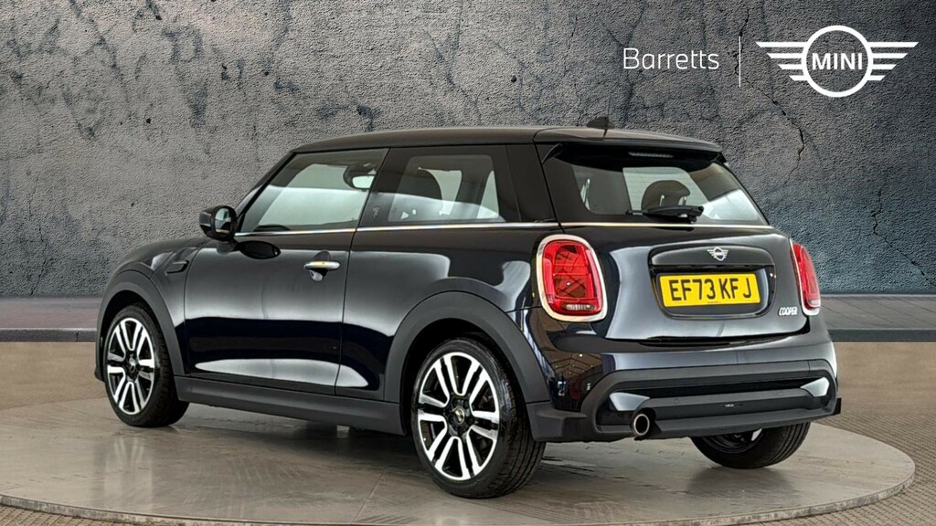 Mini Hatch 1.5 Cooper Exclusive Hatchback Steptron Black #2