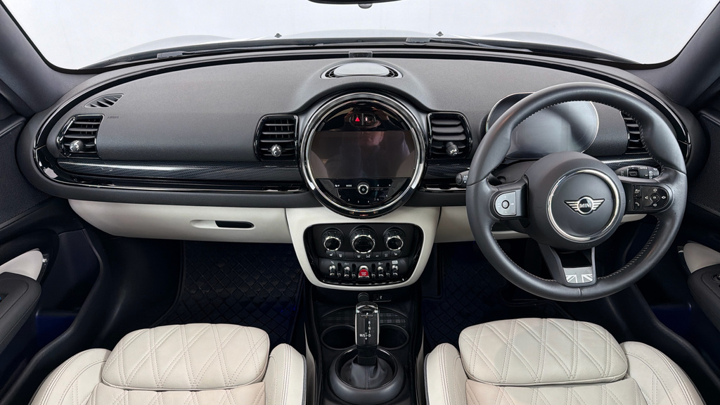 Mini Clubman 1.5 Cooper Exclusive Estate 6Dr Steptronic GF73FXL Black #4