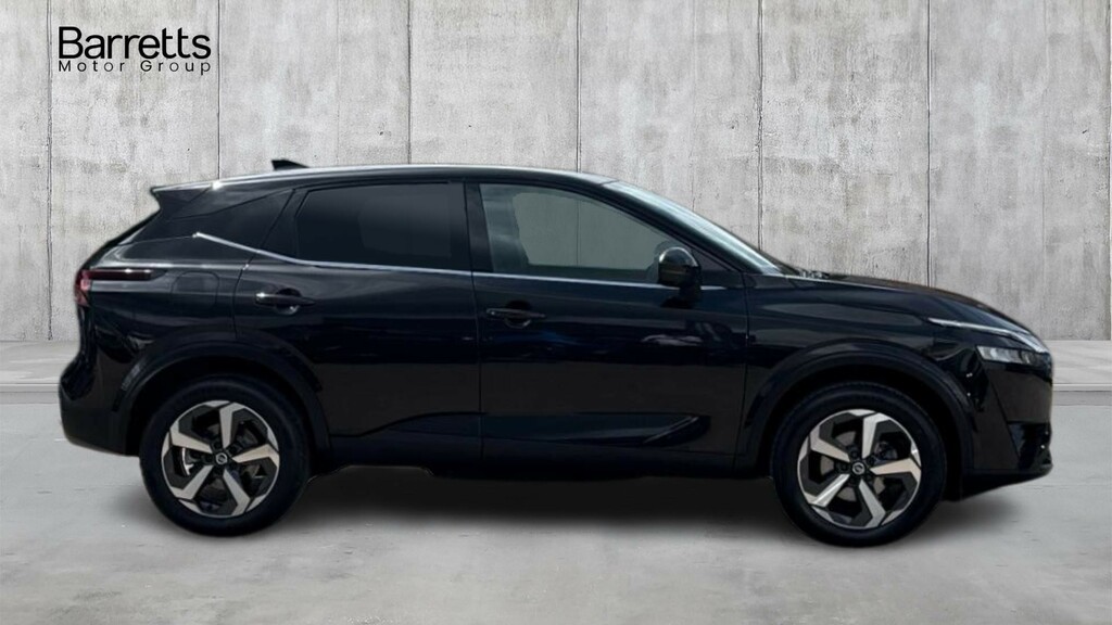 Nissan Qashqai 1.3 Dig-t Mhev N-connecta Hybrid YC22SZJ Black #2
