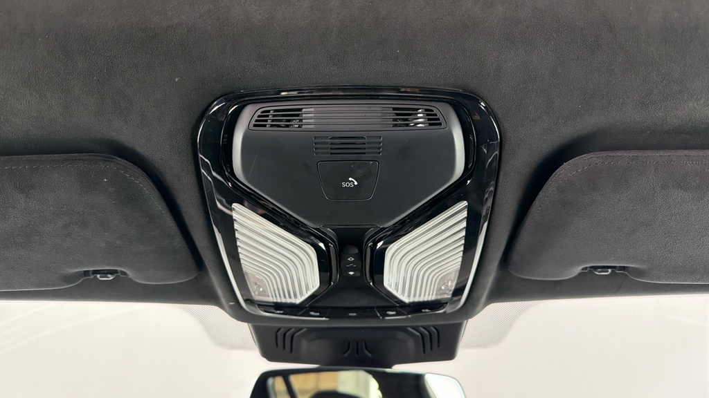 BMW X7 M50i Black #33