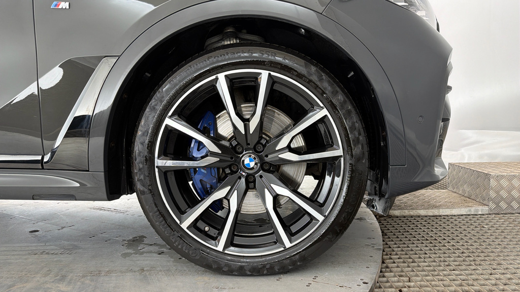 BMW X7 M50i Black #14