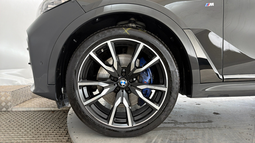 BMW X7 M50i Black #34