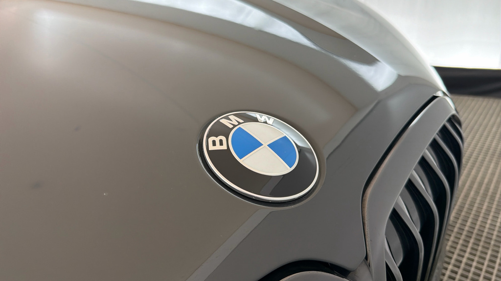 BMW X7 M50i Black #36